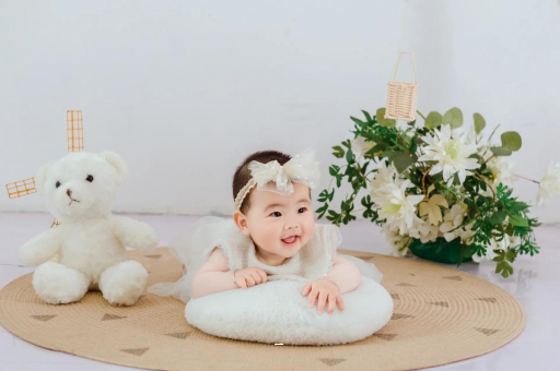 伊犁哈萨克怀孕肚脐眼凸出来